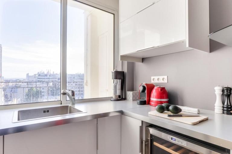 Guestready - Appartement Terrasse Vue Tour Eiffel París Exterior foto